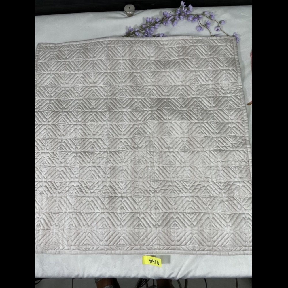 NEW‎ Hotel Collection Woodrose Quilted 1 Euro Sham